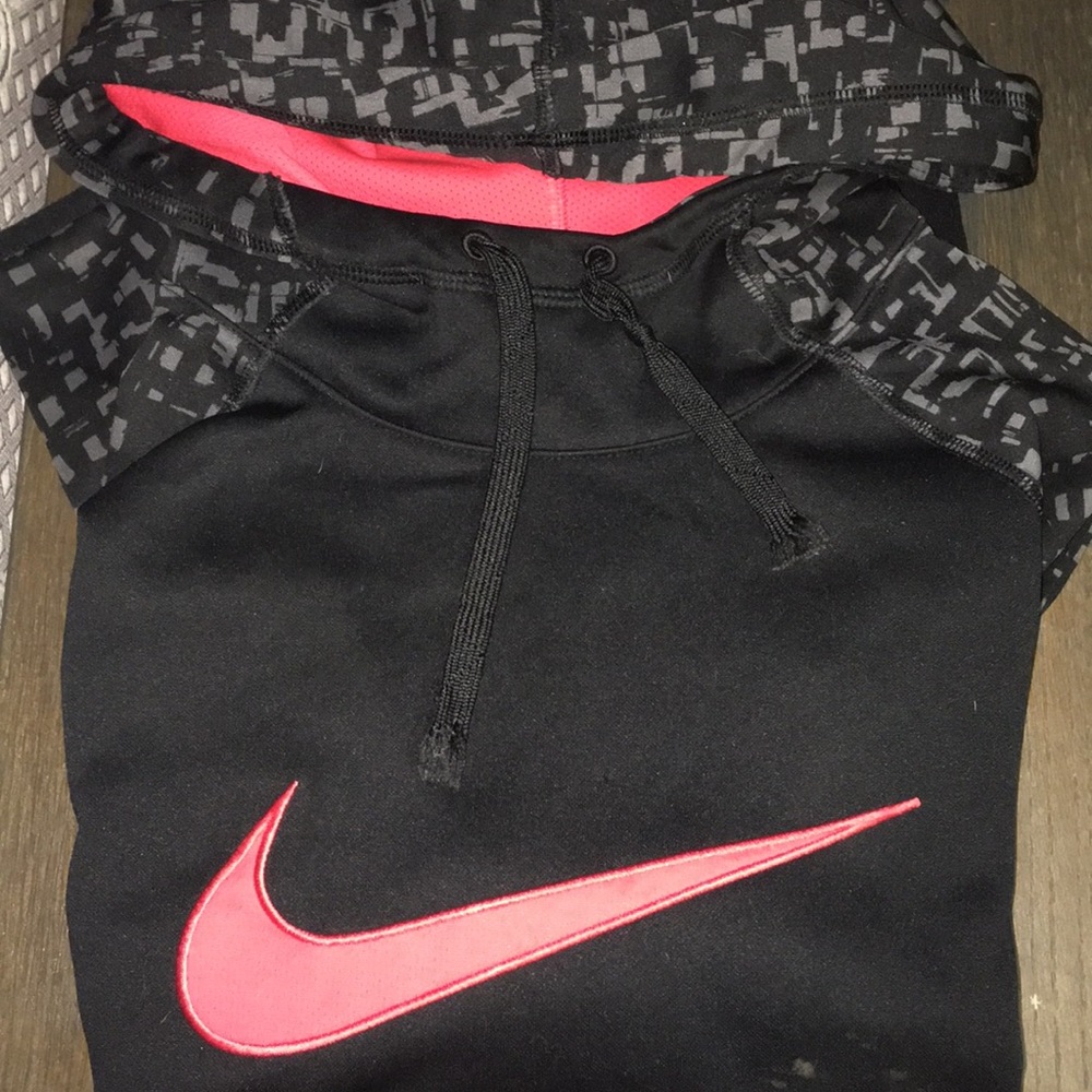 nike hoodie